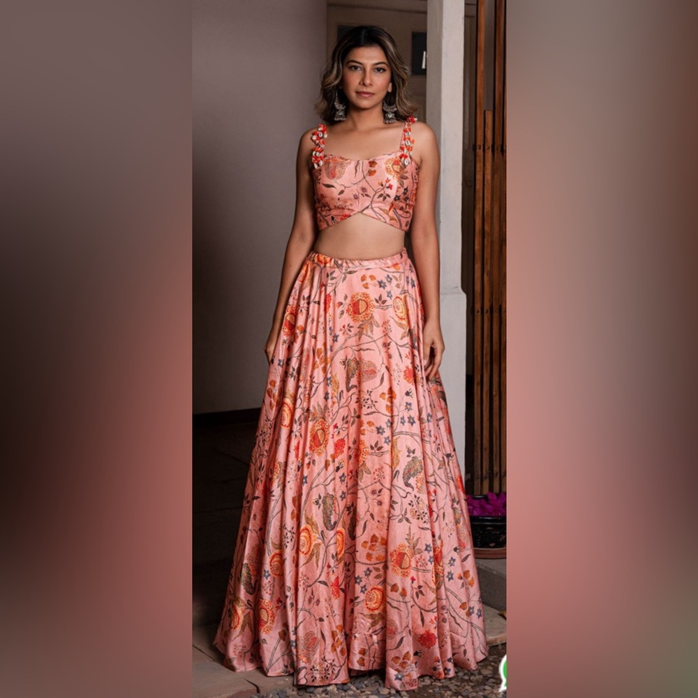 Flora Fantasy Sill Lehenga Set - Peach